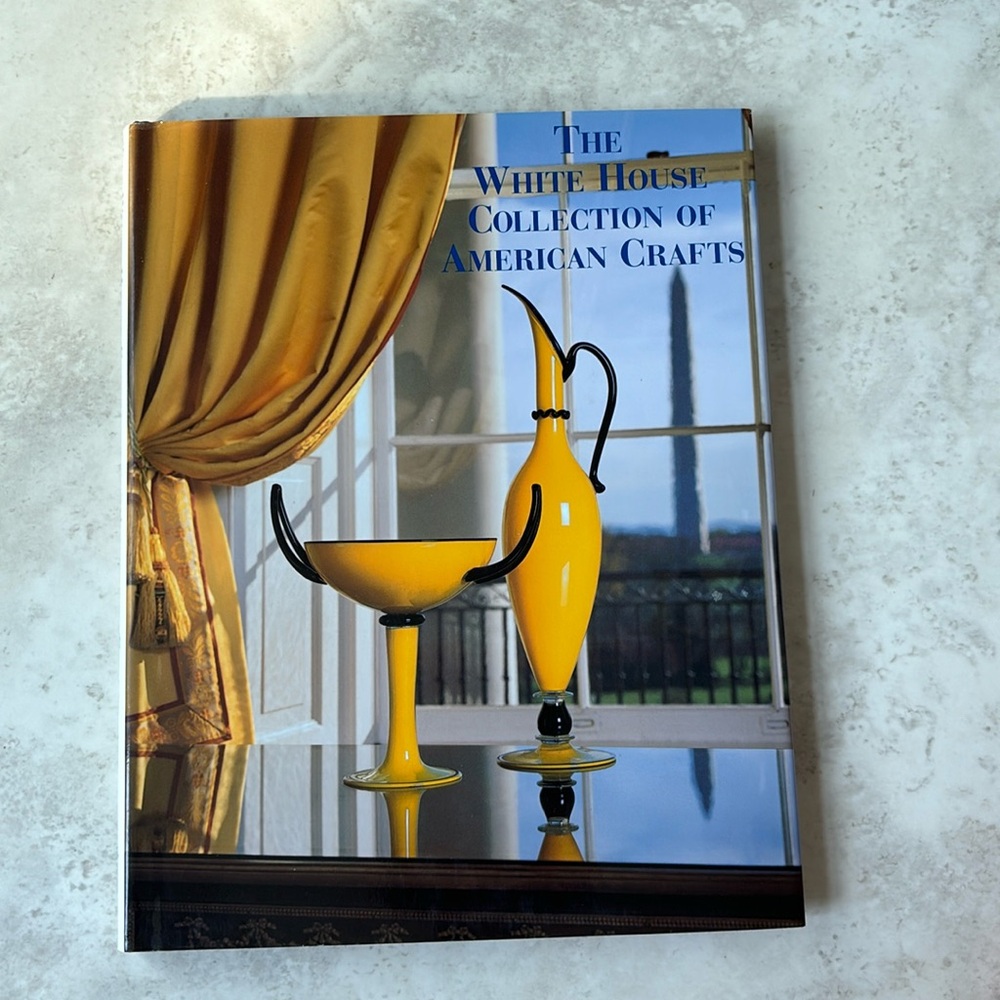 Book - The White House Collection of American Crafts